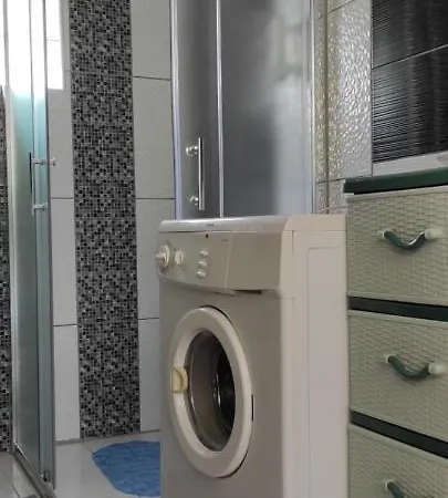 Vlasic Holiday Home *